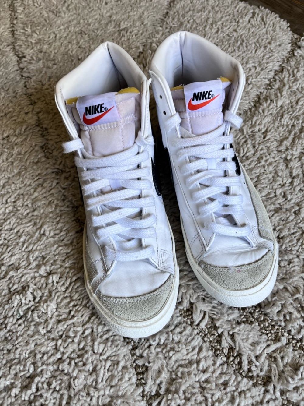 Nike Blazer Mid 77 size 9 women